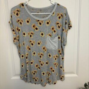 Gray Sunflower Print T-Shirt with Striped Pocket